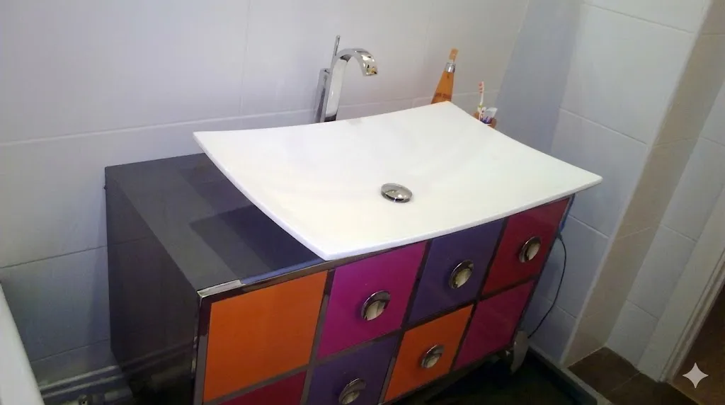 Installation évier moderne par Plomberie Baranès